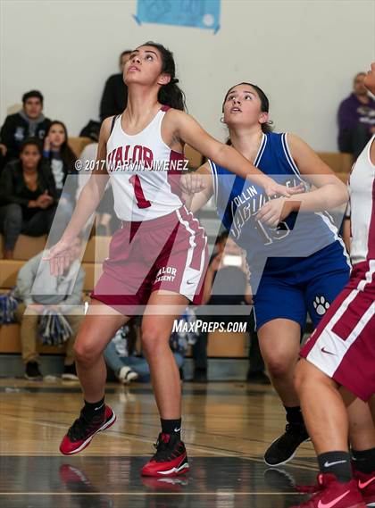Thumbnail 2 in Aspire Ollin University Prep vs. Valor Academy (CIF LACS Final) photogallery.