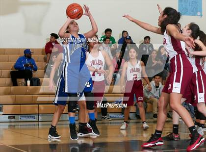 Thumbnail 3 in Aspire Ollin University Prep vs. Valor Academy (CIF LACS Final) photogallery.