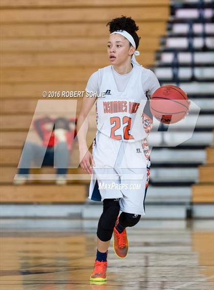 Thumbnail 1 in Cosumnes Oaks vs McClatchy (Trojan Toss Up) photogallery.