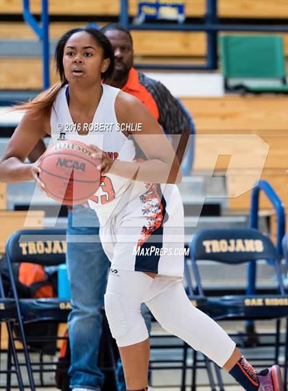 Thumbnail 1 in Cosumnes Oaks vs McClatchy (Trojan Toss Up) photogallery.