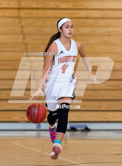 Thumbnail 1 in Cosumnes Oaks vs McClatchy (Trojan Toss Up) photogallery.