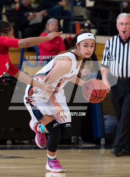 Thumbnail 3 in Cosumnes Oaks vs McClatchy (Trojan Toss Up) photogallery.