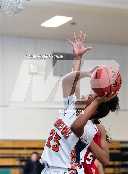 Thumbnail 1 in Cosumnes Oaks vs McClatchy (Trojan Toss Up) photogallery.