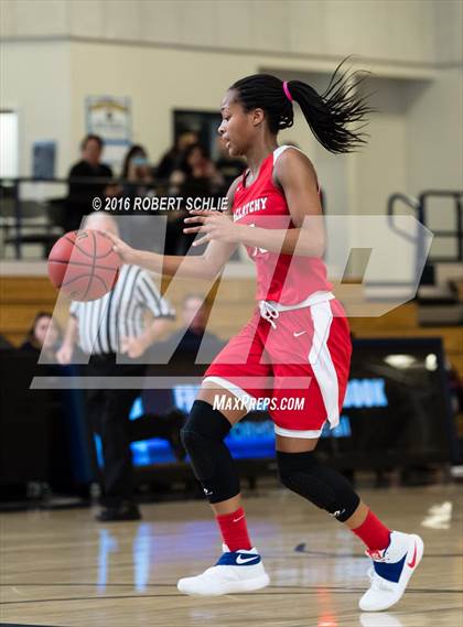 Thumbnail 2 in Cosumnes Oaks vs McClatchy (Trojan Toss Up) photogallery.