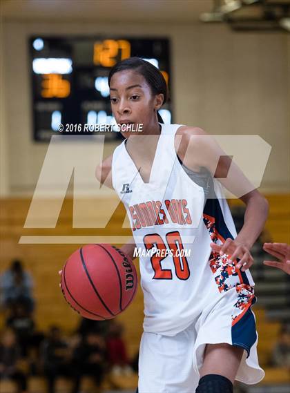 Thumbnail 3 in Cosumnes Oaks vs McClatchy (Trojan Toss Up) photogallery.