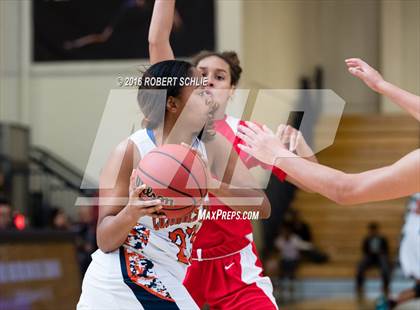 Thumbnail 3 in Cosumnes Oaks vs McClatchy (Trojan Toss Up) photogallery.