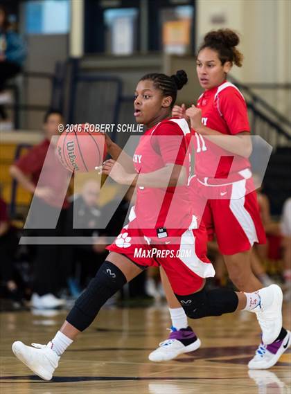 Thumbnail 1 in Cosumnes Oaks vs McClatchy (Trojan Toss Up) photogallery.