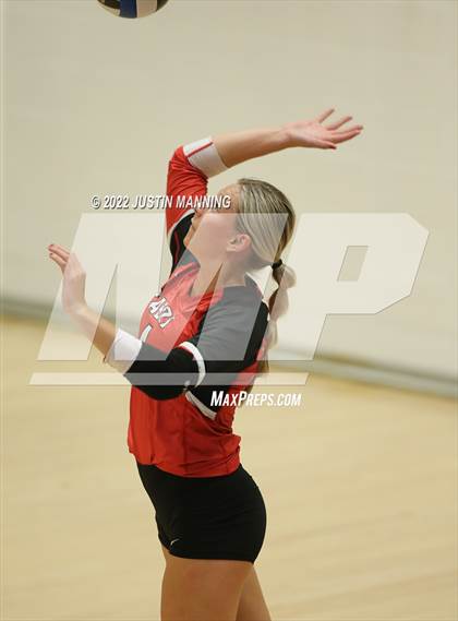 Thumbnail 1 in Cabot @ Bryant photogallery.