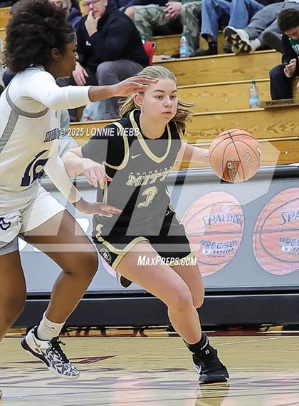 Thumbnail 2 in Archbishop Mitty vs. Morris Catholic (Army National Guard Hoophall Classic) photogallery.