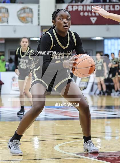 Thumbnail 2 in Archbishop Mitty vs. Morris Catholic (Army National Guard Hoophall Classic) photogallery.