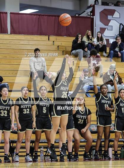 Thumbnail 2 in Archbishop Mitty vs. Morris Catholic (Army National Guard Hoophall Classic) photogallery.
