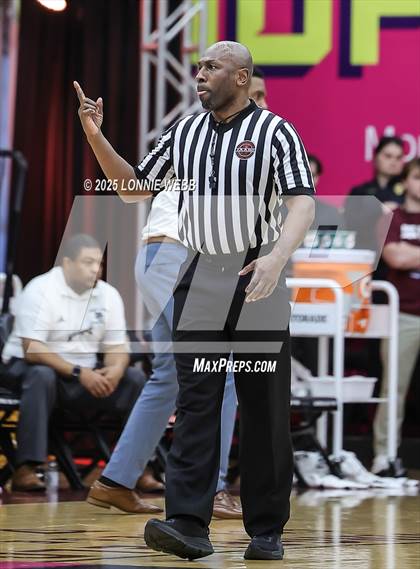 Thumbnail 3 in Archbishop Mitty vs. Morris Catholic (Army National Guard Hoophall Classic) photogallery.