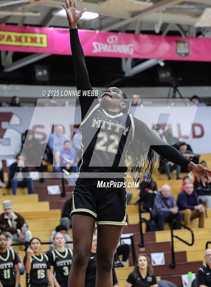 Thumbnail 3 in Archbishop Mitty vs. Morris Catholic (Army National Guard Hoophall Classic) photogallery.