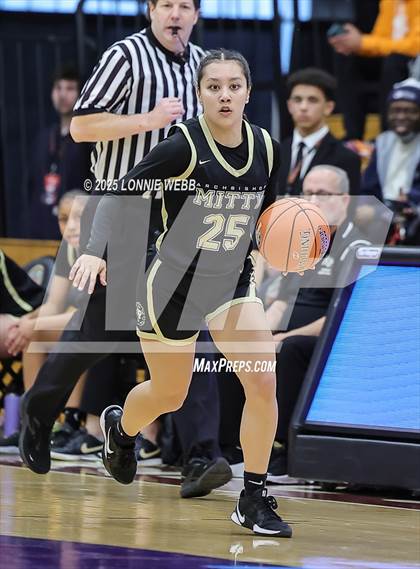 Thumbnail 1 in Archbishop Mitty vs. Morris Catholic (Army National Guard Hoophall Classic) photogallery.