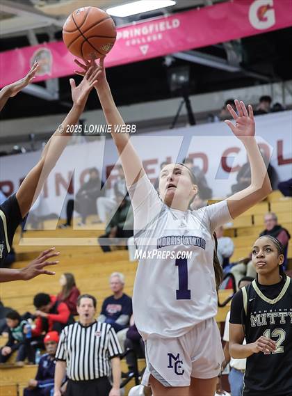 Thumbnail 2 in Archbishop Mitty vs. Morris Catholic (Army National Guard Hoophall Classic) photogallery.