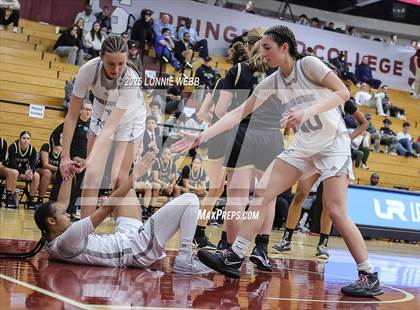 Thumbnail 3 in Archbishop Mitty vs. Morris Catholic (Army National Guard Hoophall Classic) photogallery.