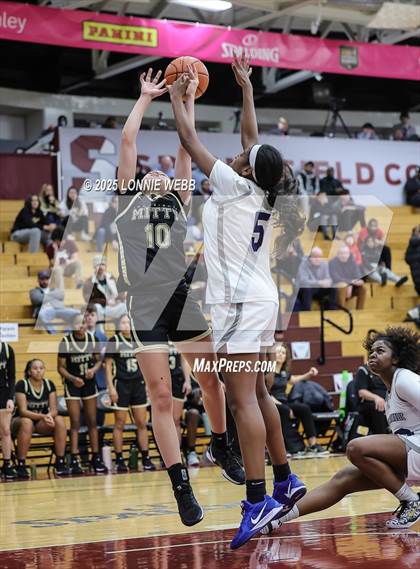 Thumbnail 1 in Archbishop Mitty vs. Morris Catholic (Army National Guard Hoophall Classic) photogallery.
