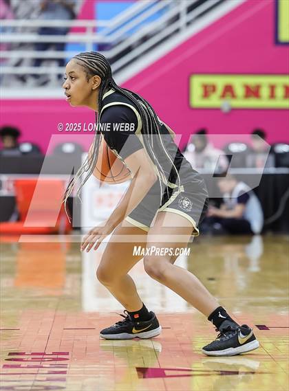 Thumbnail 3 in Archbishop Mitty vs. Morris Catholic (Army National Guard Hoophall Classic) photogallery.