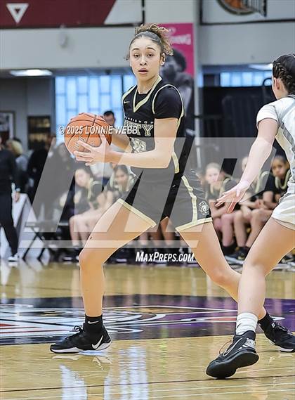Thumbnail 1 in Archbishop Mitty vs. Morris Catholic (Army National Guard Hoophall Classic) photogallery.