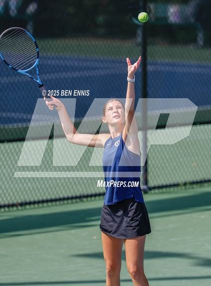 Thumbnail 1 in GIAA 3A & 4A Individual Championships photogallery.