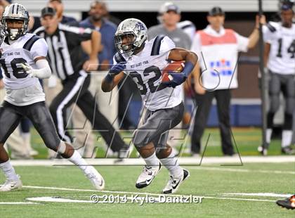Thumbnail 3 in West Orange-Stark vs. Gilmer (UIL 4A Division 2 Final) photogallery.