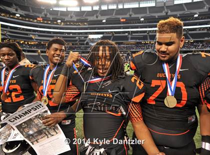 Thumbnail 2 in West Orange-Stark vs. Gilmer (UIL 4A Division 2 Final) photogallery.