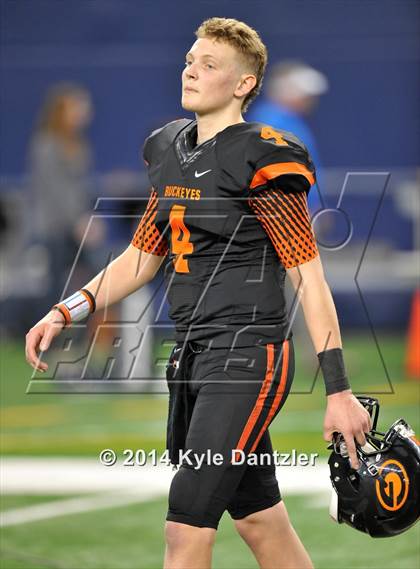 Thumbnail 2 in West Orange-Stark vs. Gilmer (UIL 4A Division 2 Final) photogallery.