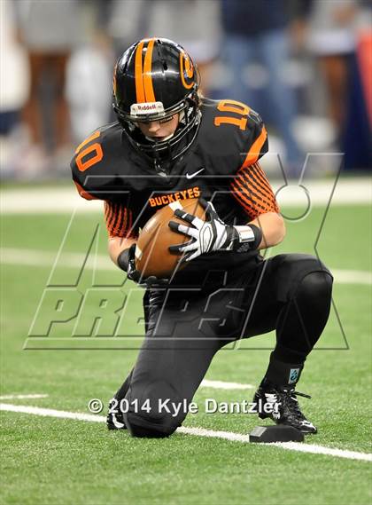 Thumbnail 2 in West Orange-Stark vs. Gilmer (UIL 4A Division 2 Final) photogallery.