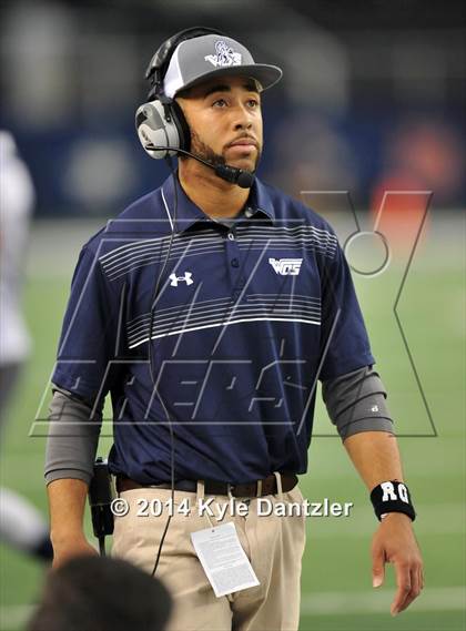 Thumbnail 3 in West Orange-Stark vs. Gilmer (UIL 4A Division 2 Final) photogallery.
