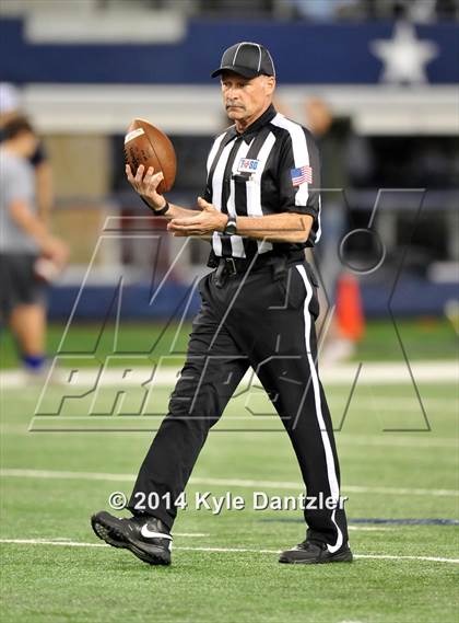 Thumbnail 3 in West Orange-Stark vs. Gilmer (UIL 4A Division 2 Final) photogallery.