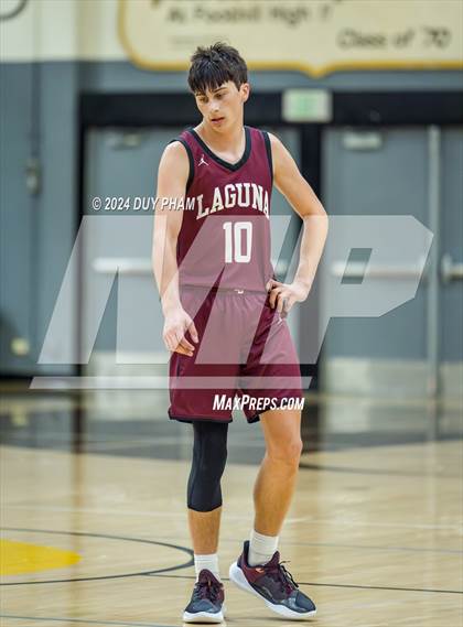 Thumbnail 3 in Servite vs. Laguna Beach photogallery.