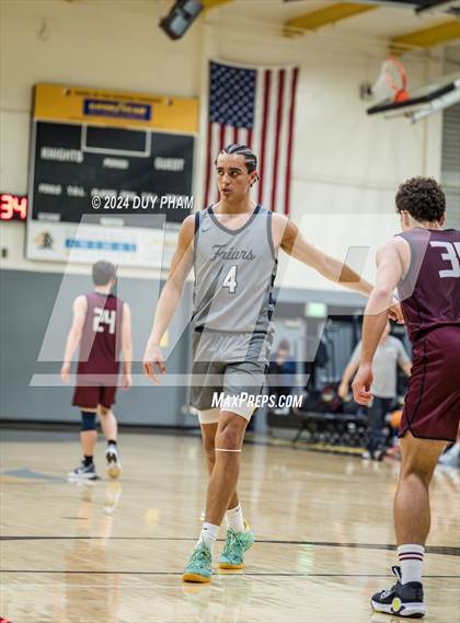 Thumbnail 2 in Servite vs. Laguna Beach photogallery.