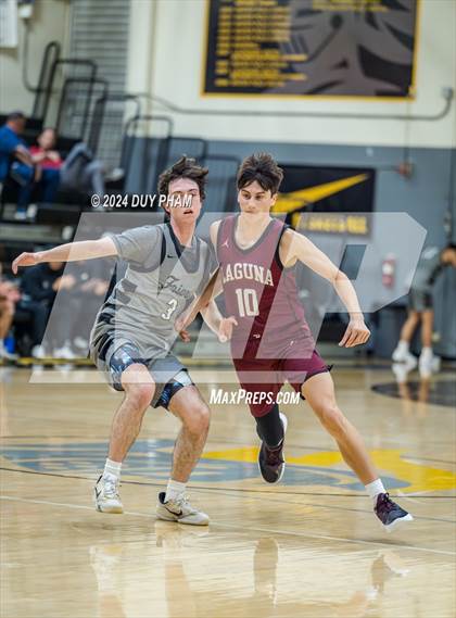 Thumbnail 1 in Servite vs. Laguna Beach photogallery.