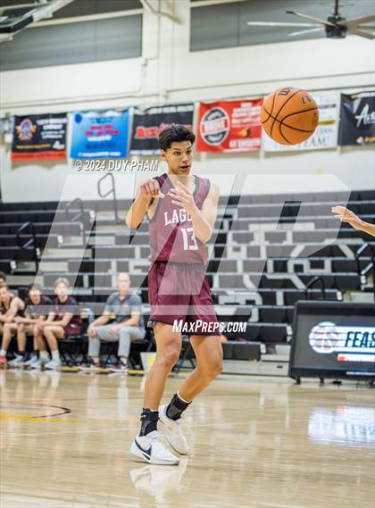 Thumbnail 1 in Servite vs. Laguna Beach photogallery.
