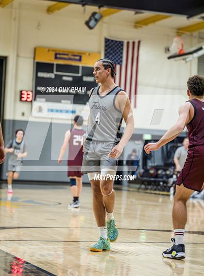 Thumbnail 3 in Servite vs. Laguna Beach photogallery.