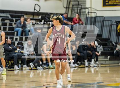 Thumbnail 2 in Servite vs. Laguna Beach photogallery.