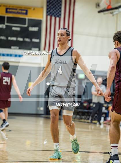 Thumbnail 1 in Servite vs. Laguna Beach photogallery.
