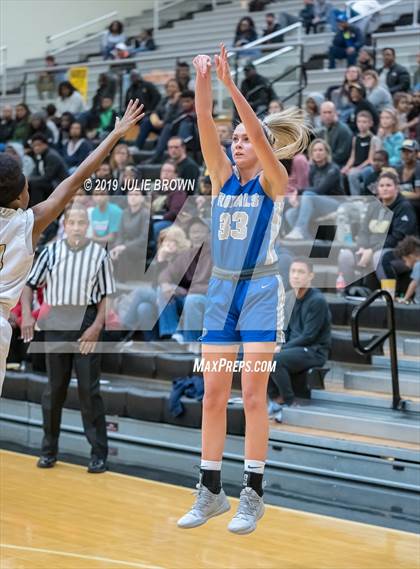 Thumbnail 3 in Hamilton Southeastern @ Warren Central photogallery.