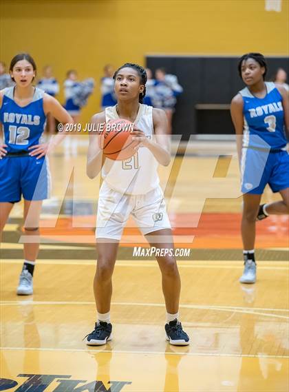 Thumbnail 2 in Hamilton Southeastern @ Warren Central photogallery.