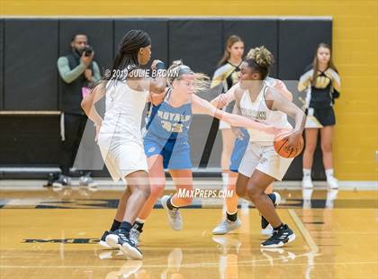 Thumbnail 2 in Hamilton Southeastern @ Warren Central photogallery.