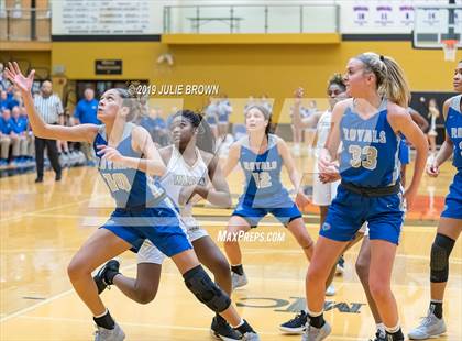 Thumbnail 3 in Hamilton Southeastern @ Warren Central photogallery.
