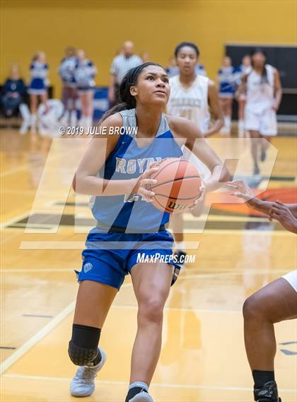 Thumbnail 3 in Hamilton Southeastern @ Warren Central photogallery.