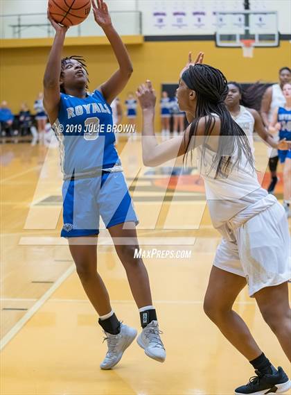 Thumbnail 1 in Hamilton Southeastern @ Warren Central photogallery.