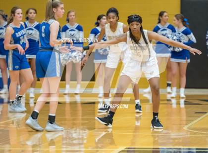 Thumbnail 1 in Hamilton Southeastern @ Warren Central photogallery.