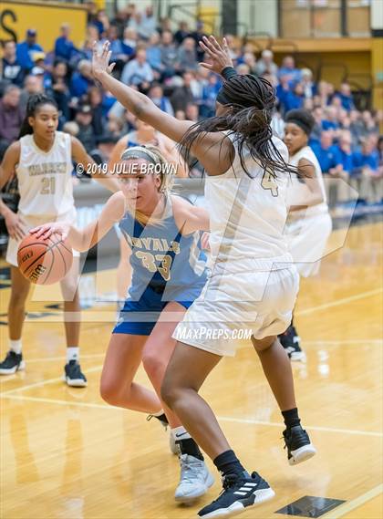 Thumbnail 3 in Hamilton Southeastern @ Warren Central photogallery.