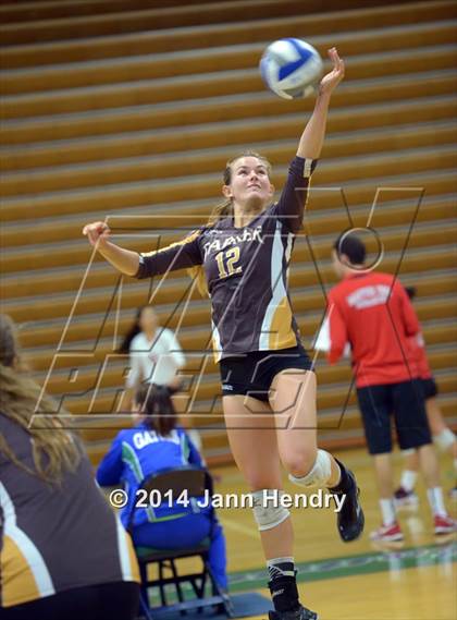 Thumbnail 2 in Parker vs. Long Beach Poly (Durango Fall Classic) photogallery.
