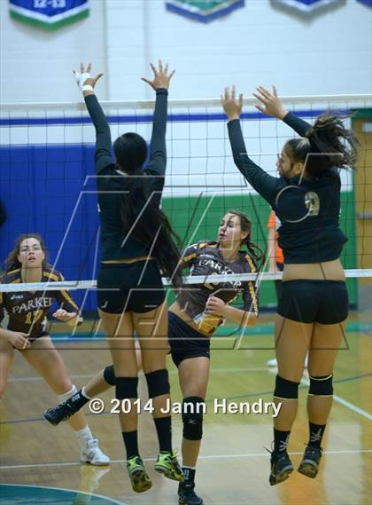 Thumbnail 1 in Parker vs. Long Beach Poly (Durango Fall Classic) photogallery.