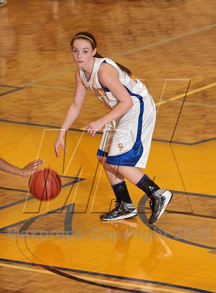 Thumbnail 1 in Fulton @ Gatlinburg-Pittman (D3AA District Championship) photogallery.