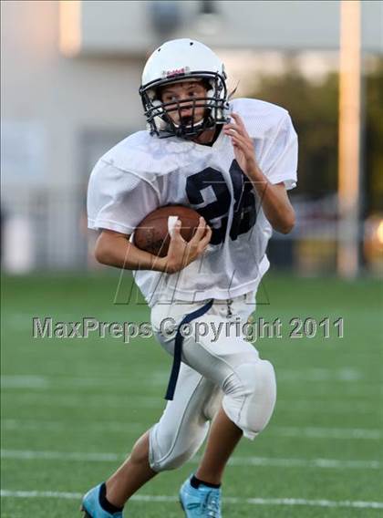 Thumbnail 2 in Stony Point JV Gold @ McNeil JV Soph (9/30/2010) photogallery.