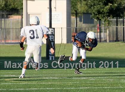 Thumbnail 2 in Stony Point JV Gold @ McNeil JV Soph (9/30/2010) photogallery.